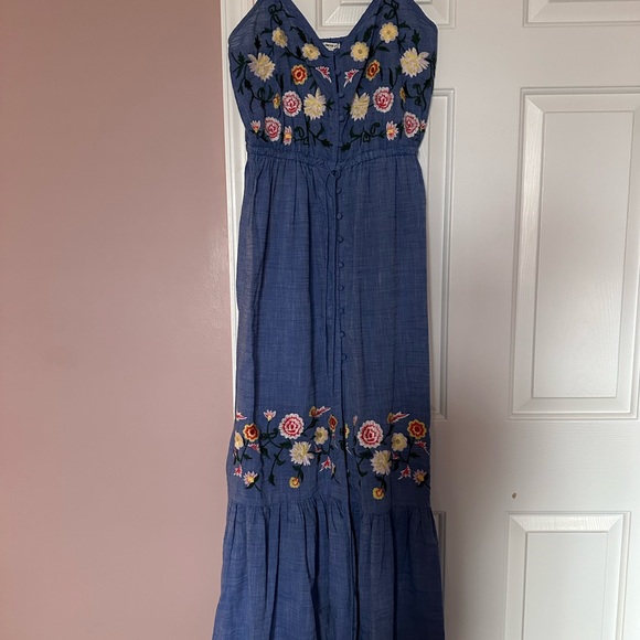 Forever 21 Embroidered Maxi Dress Small - Picture 9 of 9